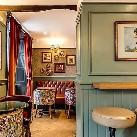 מלון The Kings Arms קזיק